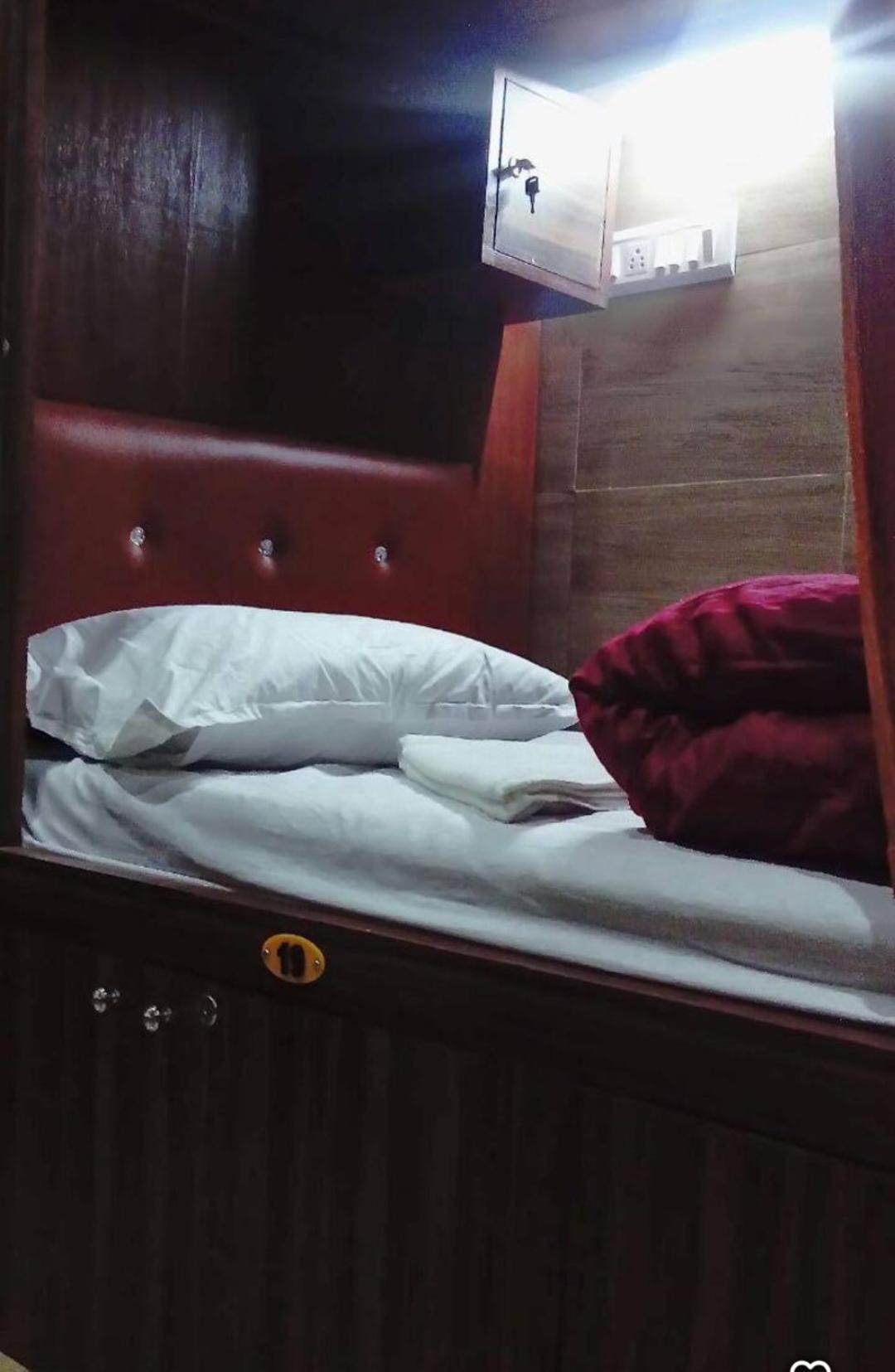 Unibed Dormitory Bombaj Zewnętrze zdjęcie