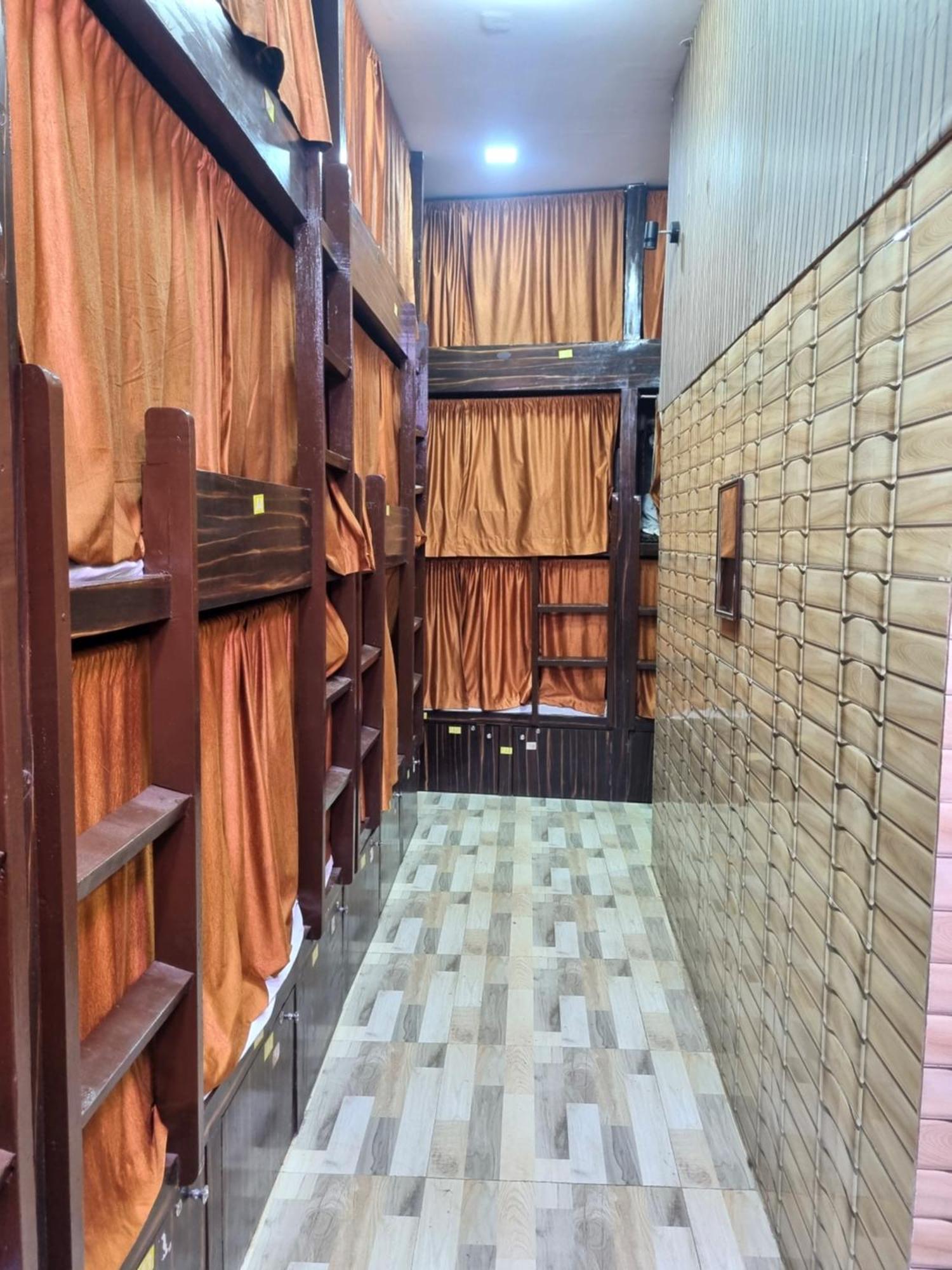 Unibed Dormitory Bombaj Zewnętrze zdjęcie
